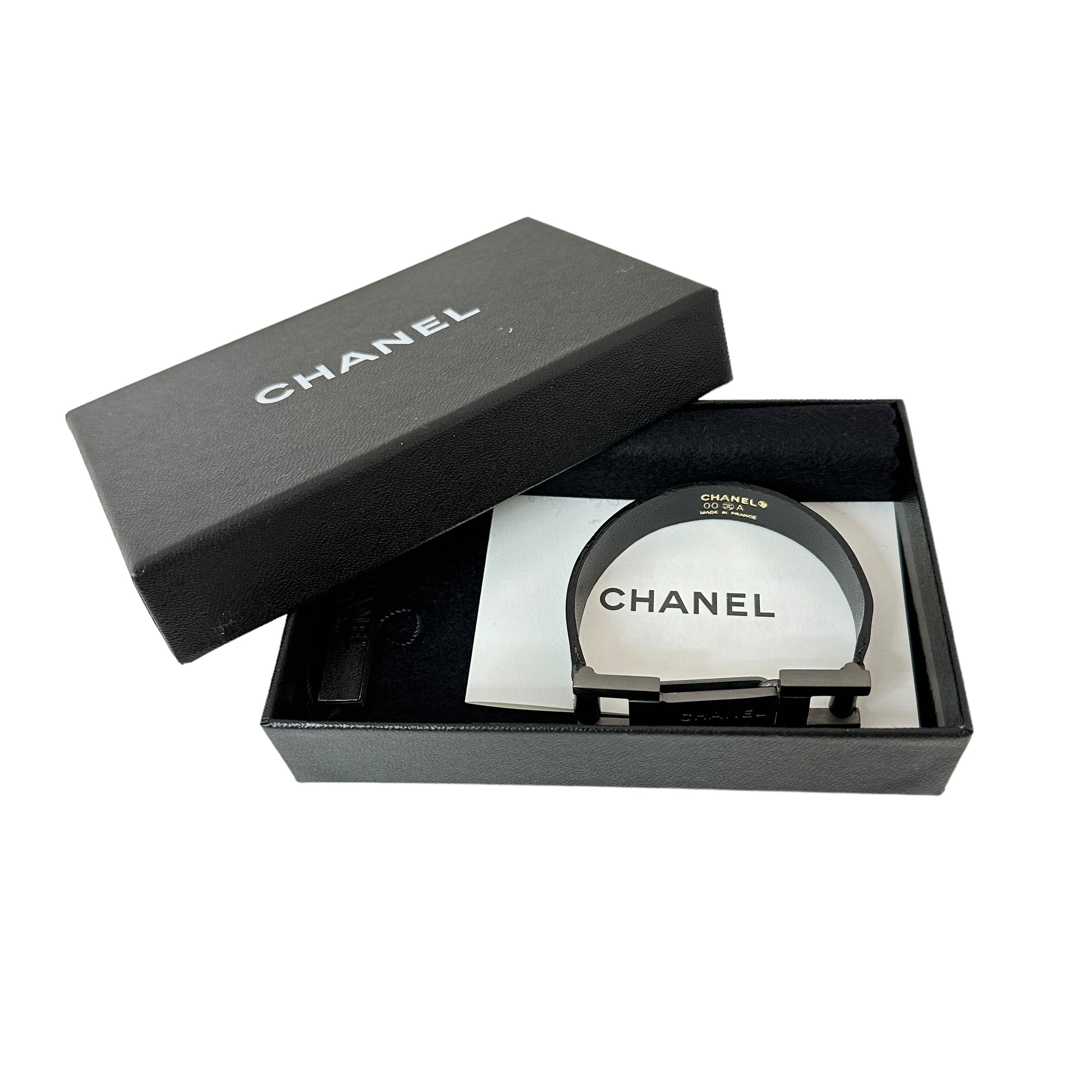 CHANEL シャネル レザーブレスレット