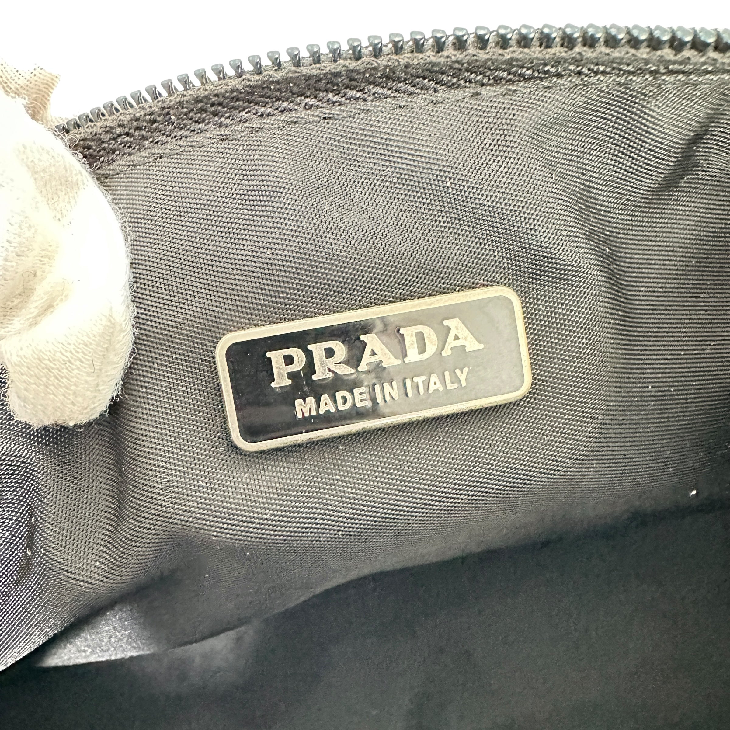 PRADA プラダ アクセサリーポーチ