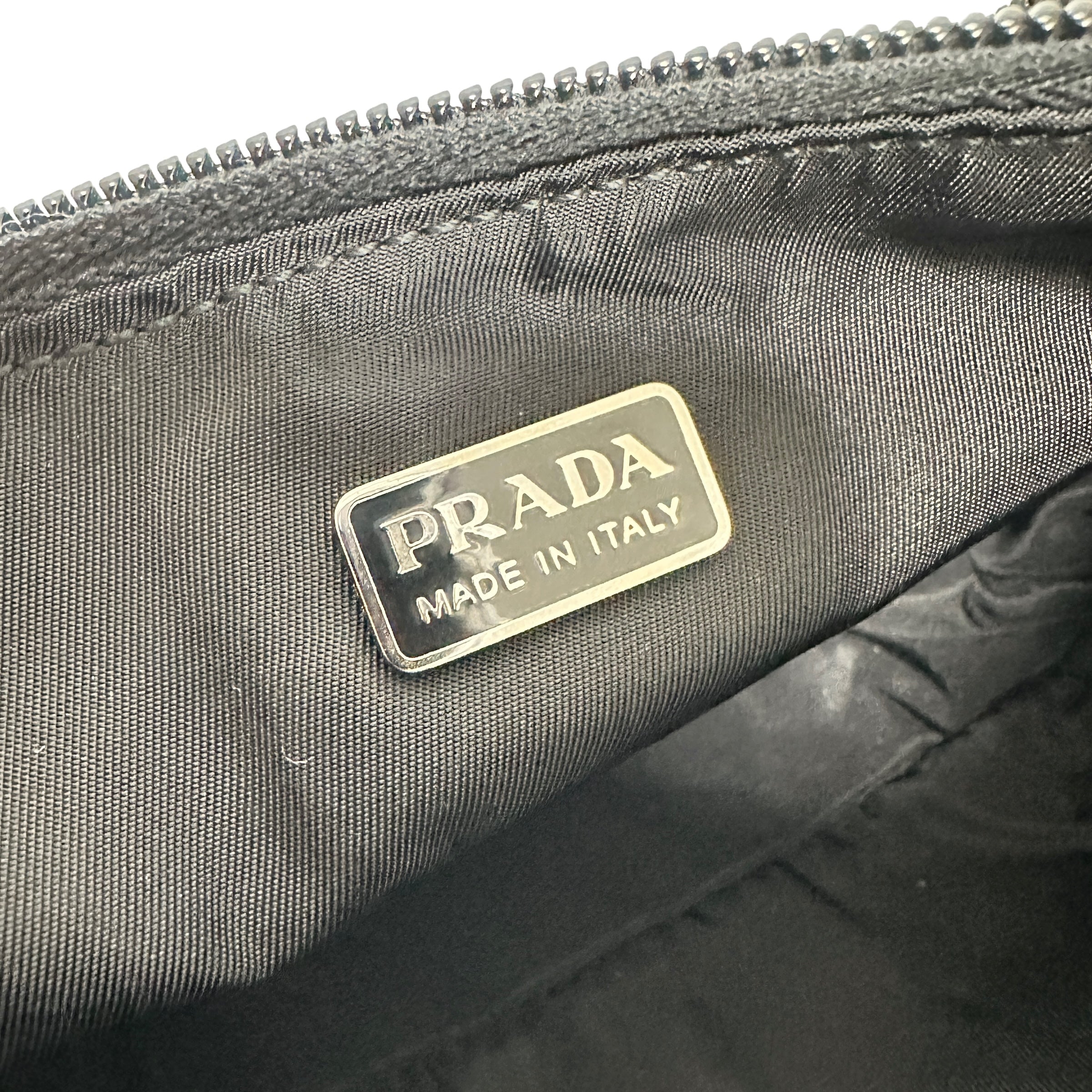 PRADA プラダ ナイロンポーチ